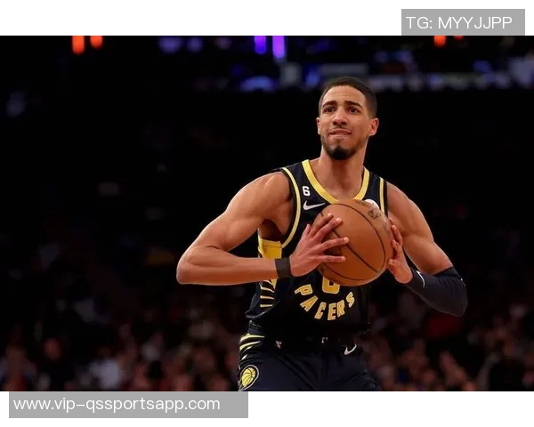 美记透露步行者计划引进加福德助力哈利伯顿打造下赛季空接连线 美记透露步行者计划引进加福德助力哈利伯顿打造下赛季空接连线