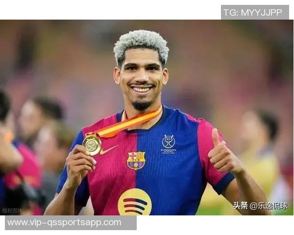 巴萨中卫危机加剧埃里克加西亚鼻梁骨折仅剩阿劳霍和库巴西可用